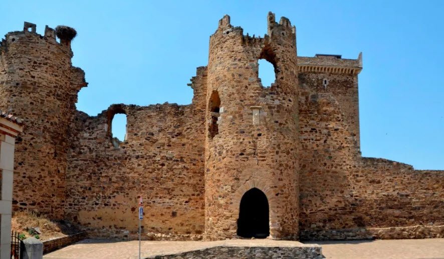 Castillo de Villanueva de Jamuz, Spain